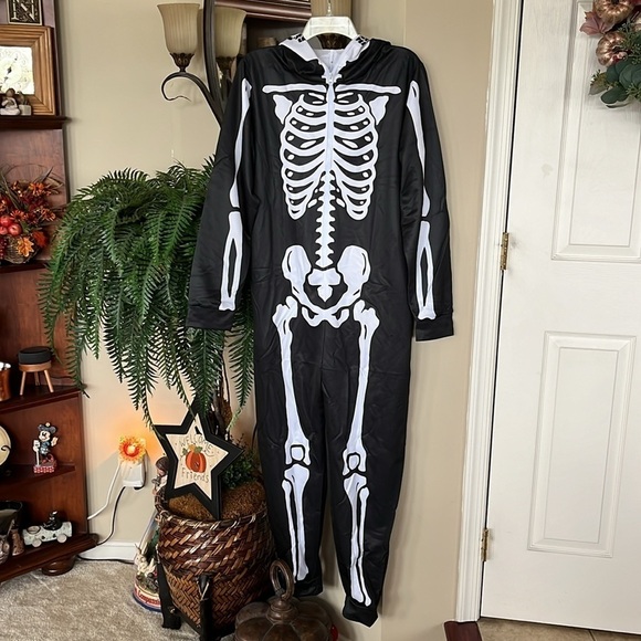 Brand New Halloween Costume Skeleton Zip Up Onesie Mask Cosplay Black & White - Picture 6 of 13